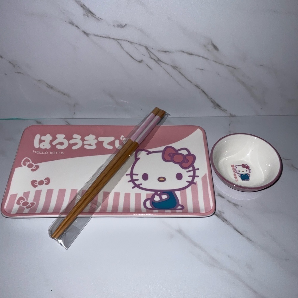 Hello Kitty sushi set